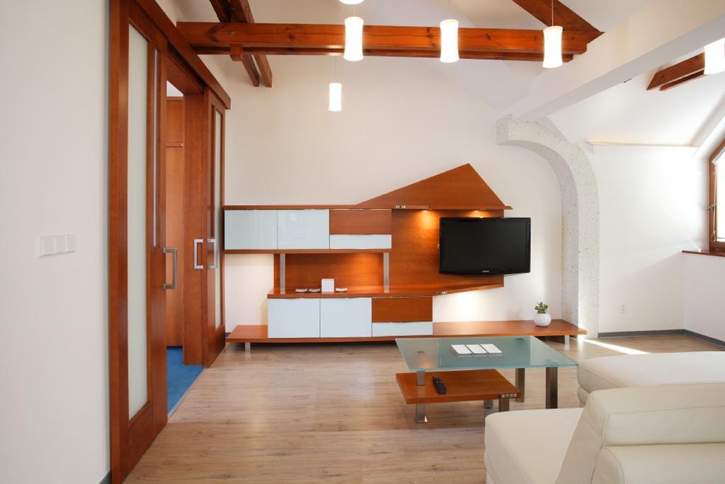 Hotel Enchanté Prešov Buitenkant foto